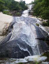 烟雨江湖泠月隐秘山洞在哪